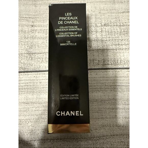 CHANEL LES PINCEAUX - 135 Immortelle Purple 3 Essential Brushes / NEW IN BOX!! - Picture 2 of 12